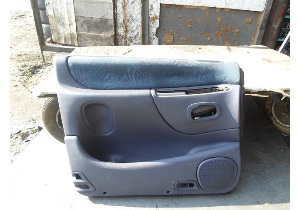 обшивка лівої передньої дверки Renault Espace III, 6025303267